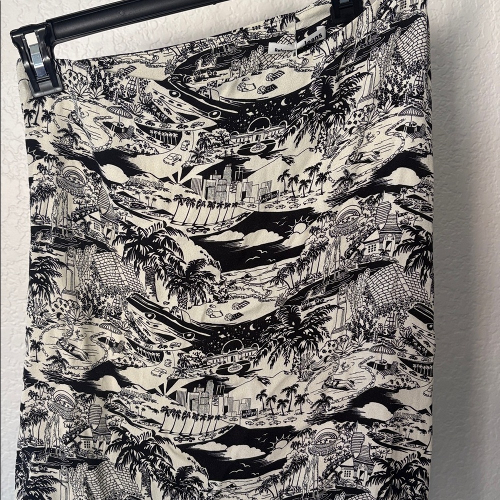 Reformation Madison LA dress - Picture 2 of 2